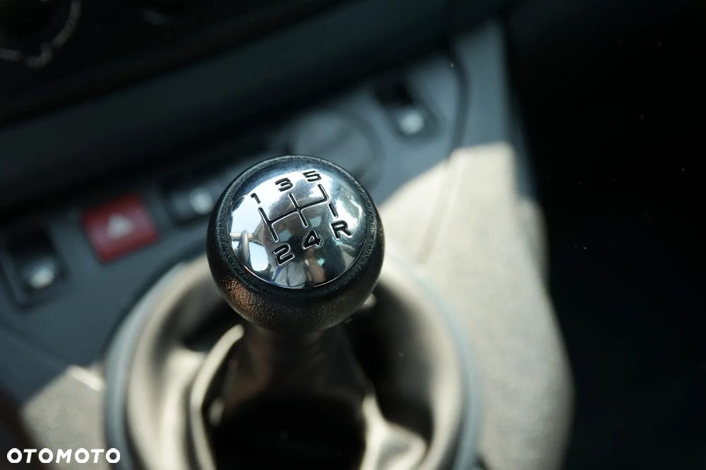 Peugeot Partner - 30