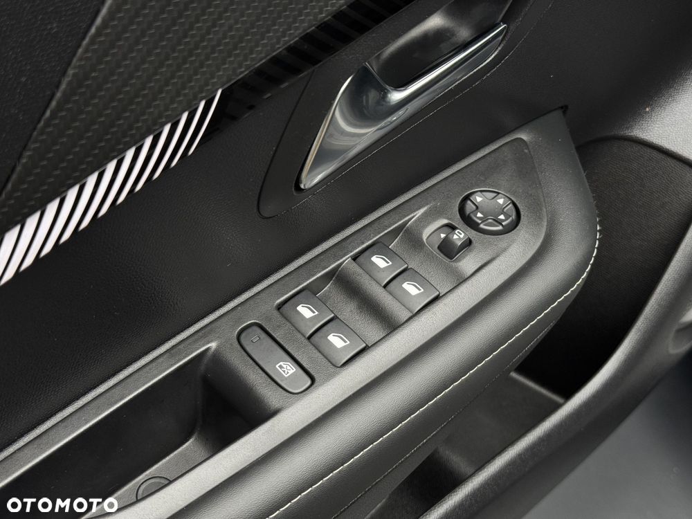 Peugeot 208 1.2 PureTech Allure S&S - 22