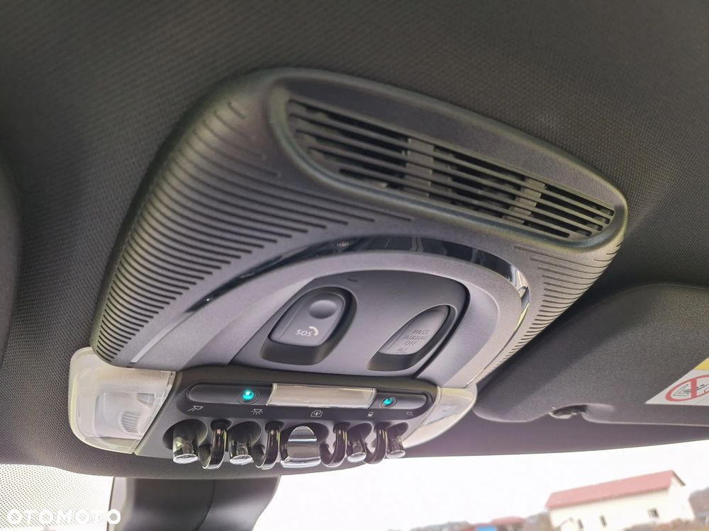 MINI John Cooper Works All4 Untold Edition - 32