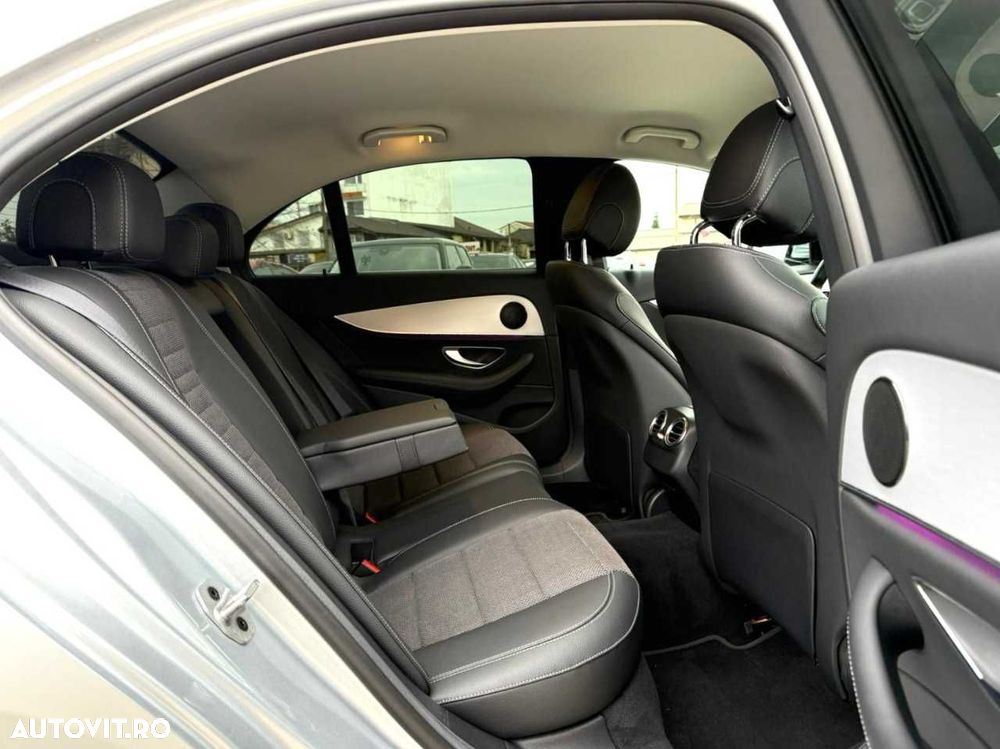 Mercedes-Benz E - 20