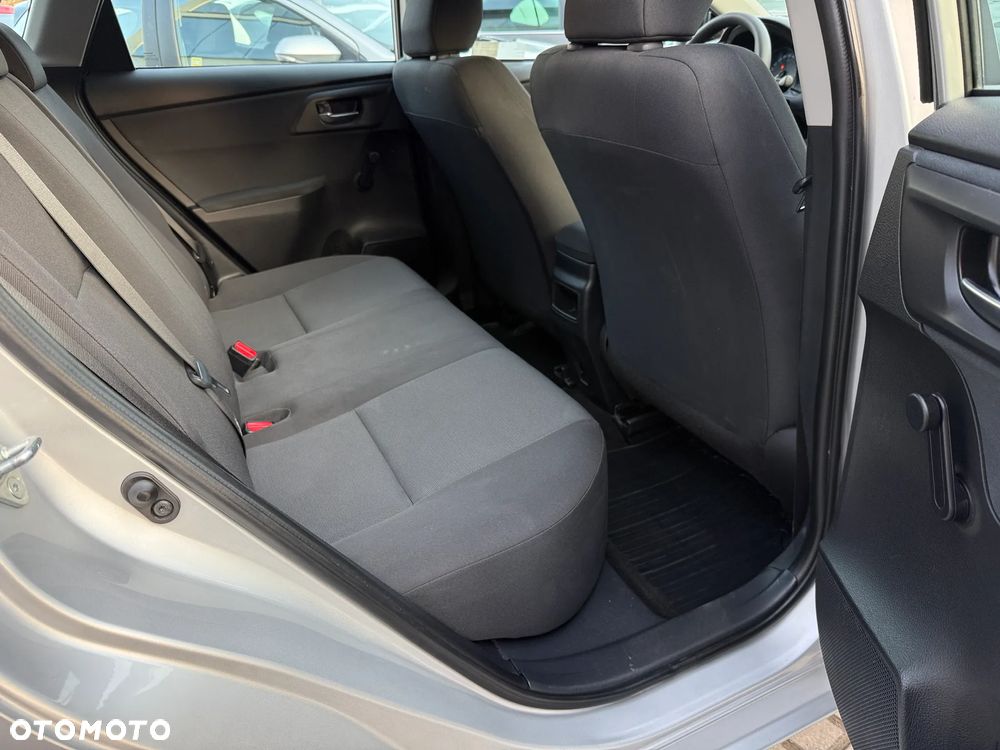 Toyota Auris 1.33 VVT-i Active - 11