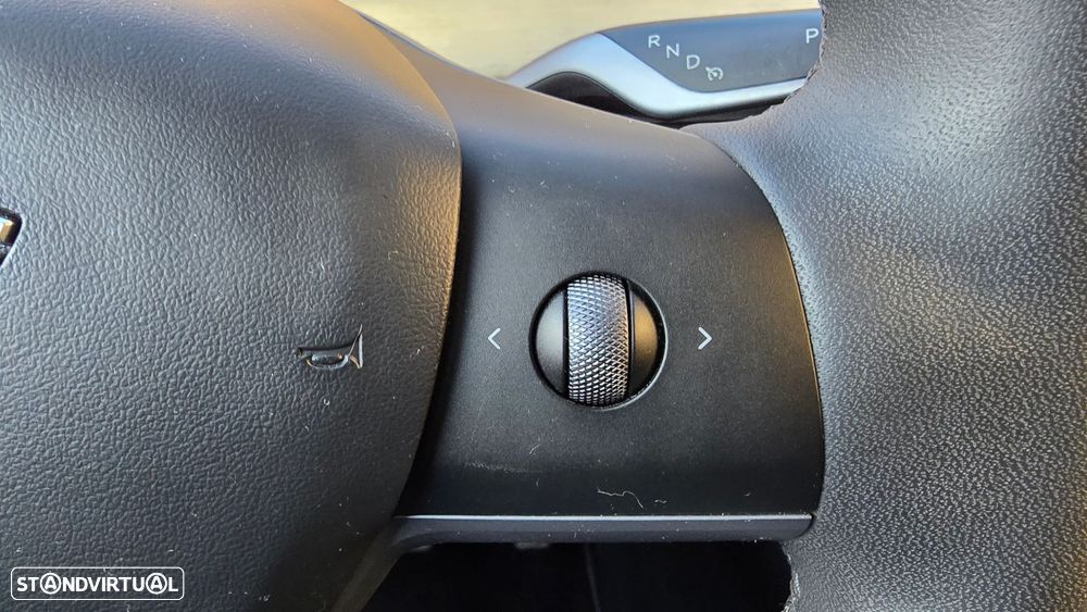 Tesla Model Y Long Range Tração Integral - 15