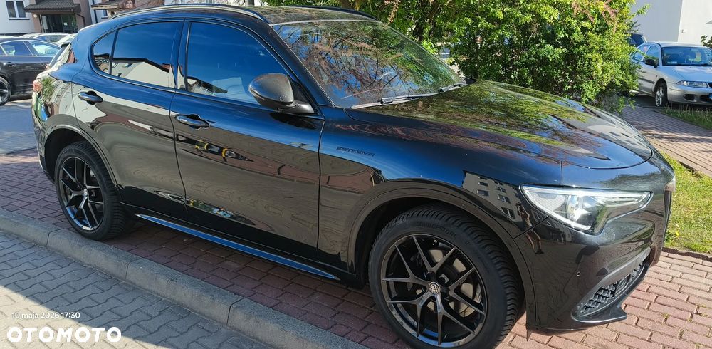 Alfa Romeo Stelvio 2.0 Turbo 16V AT8-Q4 Estrema - 2