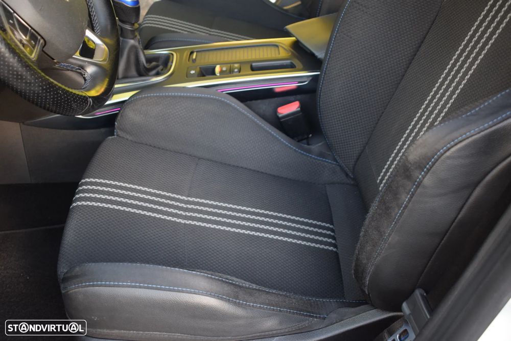 Renault Mégane Sport Tourer 1.5 dCi GT Line - 18