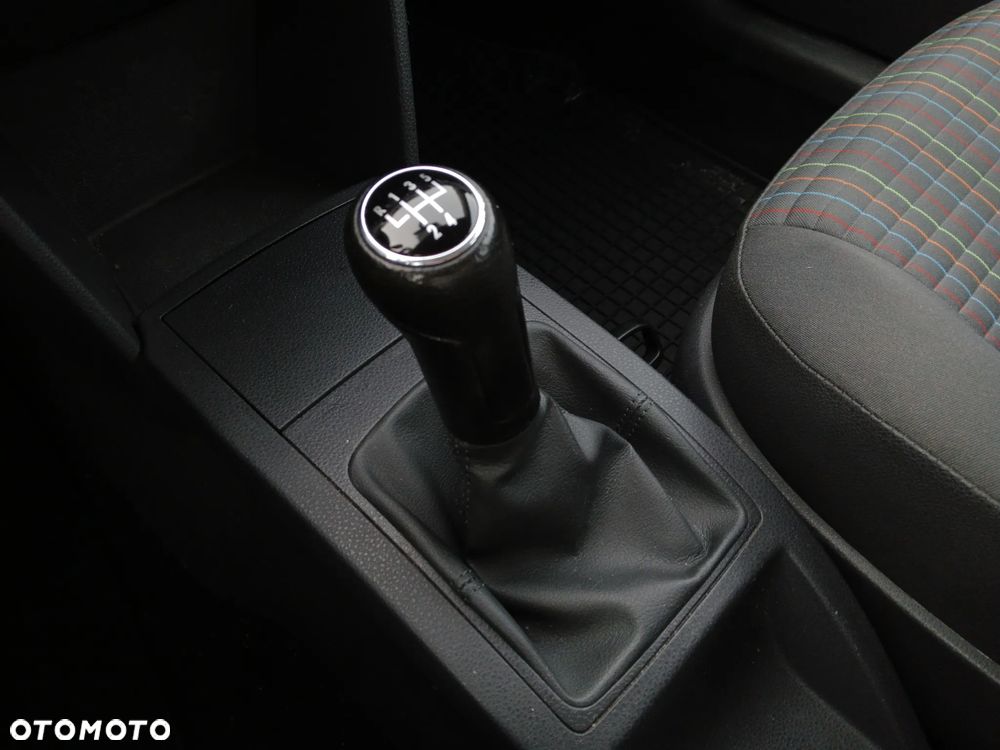 Volkswagen Polo 1.2 Entry - 20
