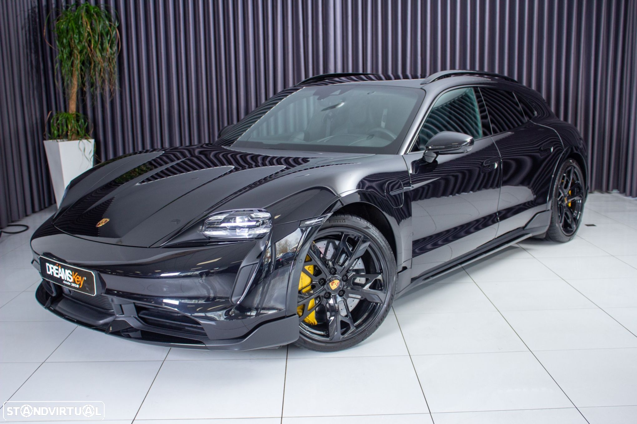 Porsche Taycan Cross Turismo Turbo S - 1