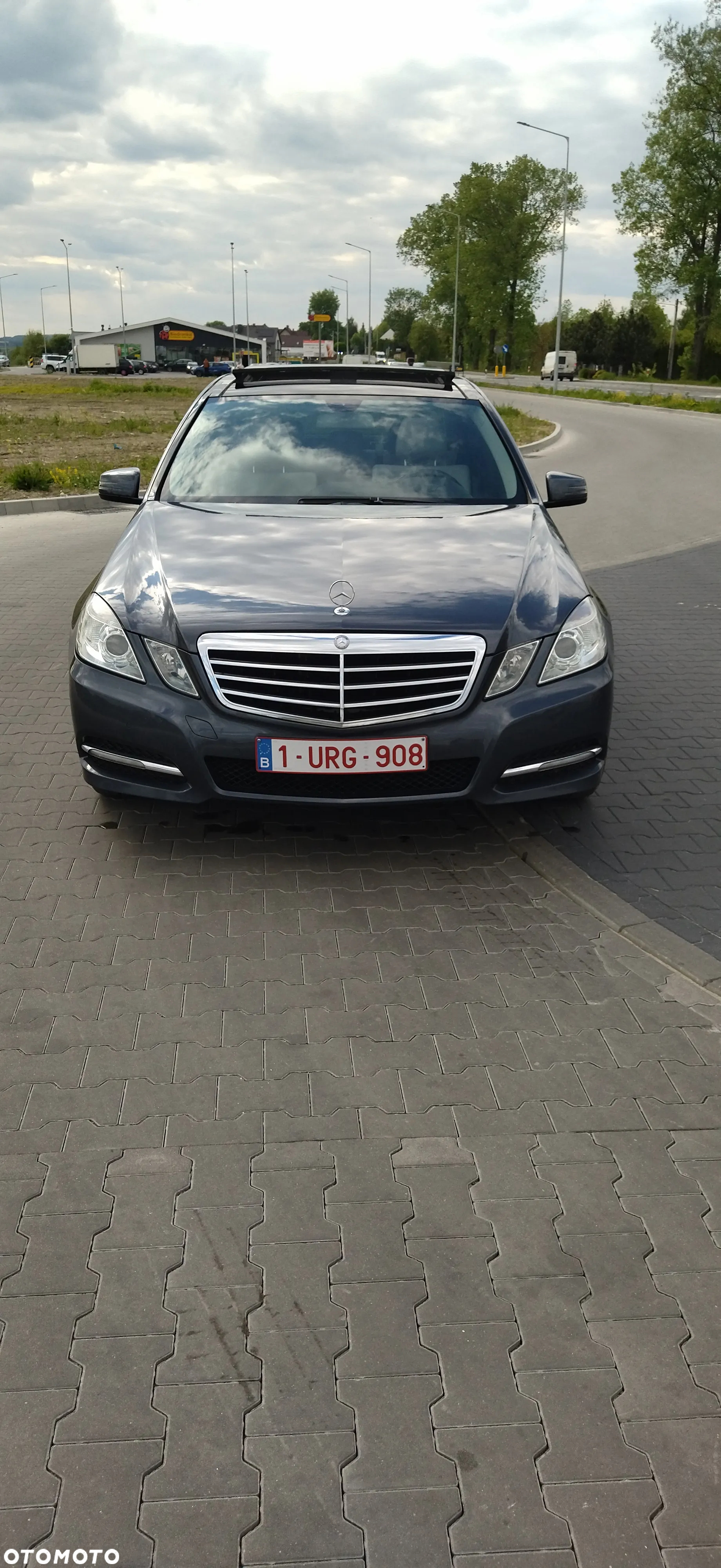 Mercedes-Benz Klasa E 200 CDI BlueEff Avantgarde - 12