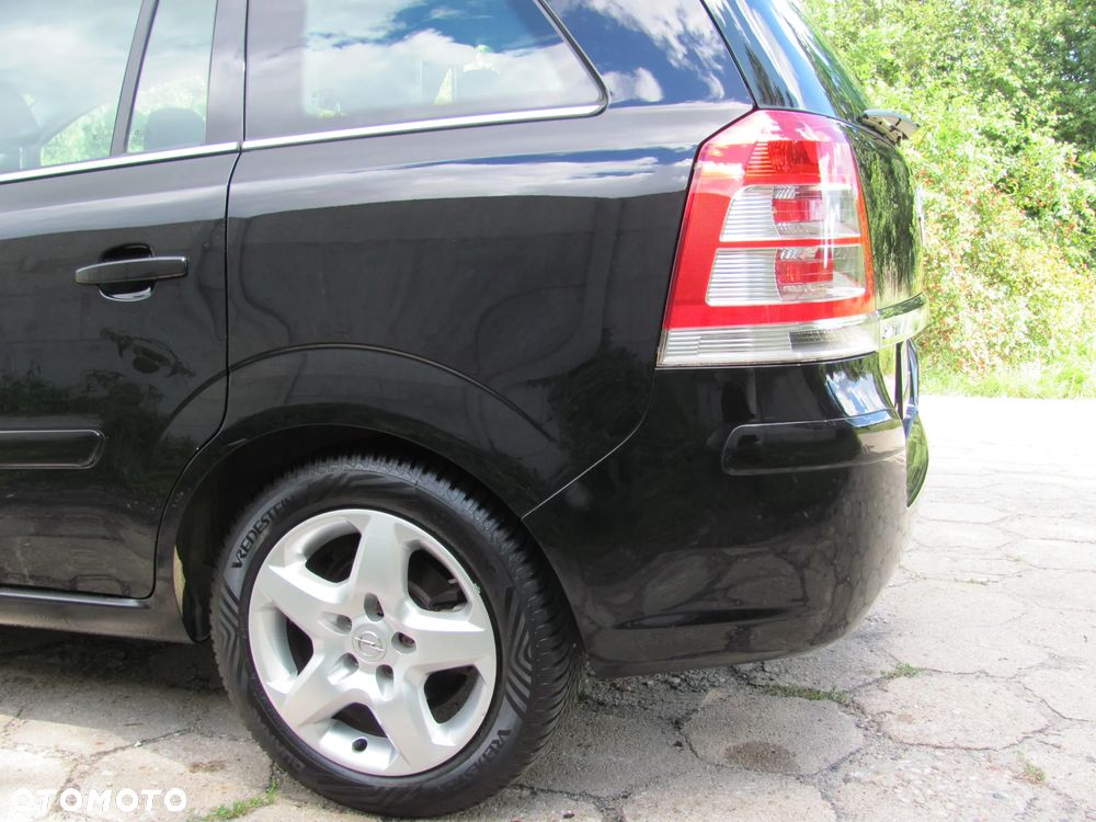 Opel Zafira - 23