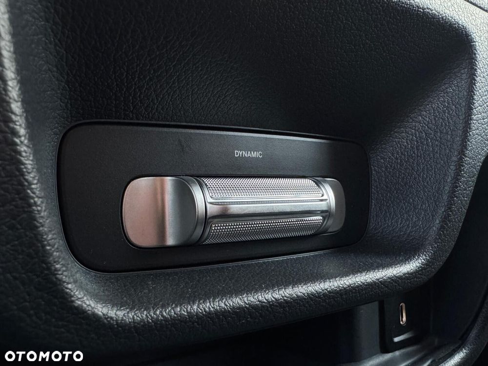 Mercedes-Benz Vito - 34