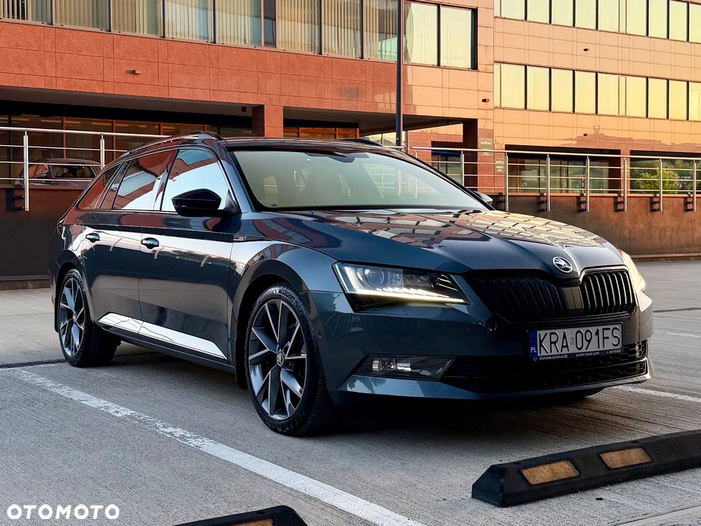 Skoda Superb 2.0 TDI Sportline DSG - 12