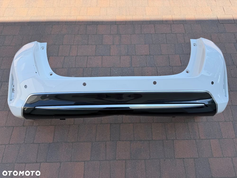 ZDERZAK TYLNY TYŁ TOYOTA AURIS II 12-15 KOMBI 040 biały