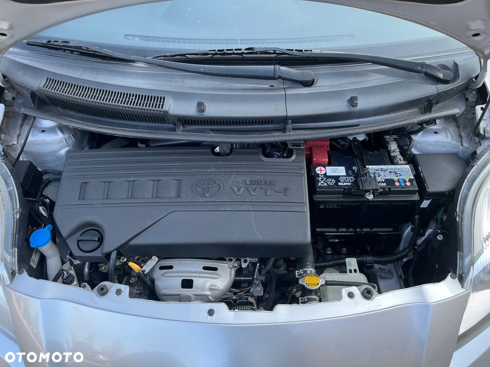 Toyota Yaris - 14