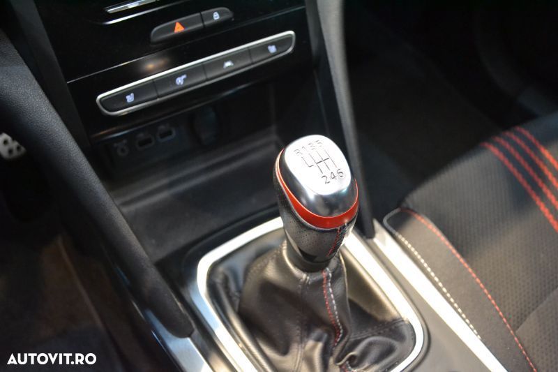 Renault Megane TCE 140 GPF RS Line - 16