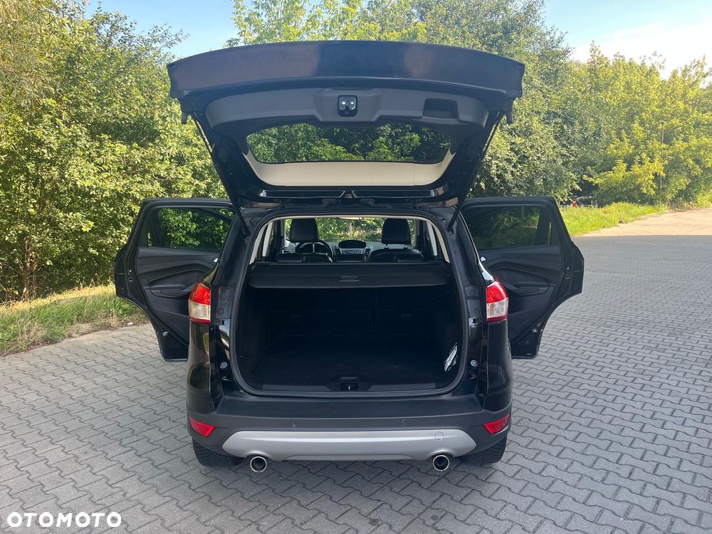 Ford Kuga 2.0 TDCi 2x4 Titanium - 19