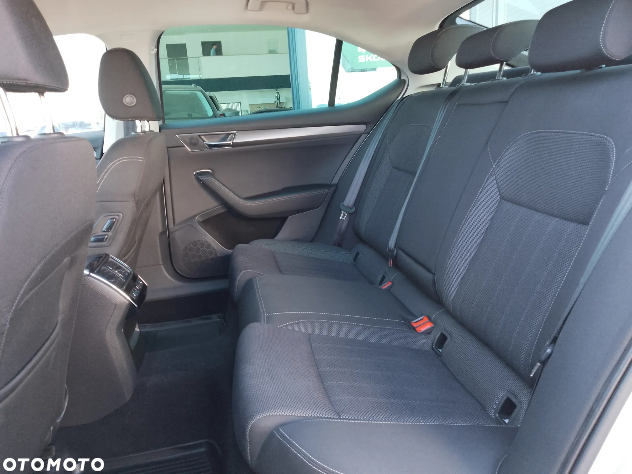 Skoda Superb 2.0 TDI SCR Style - 19