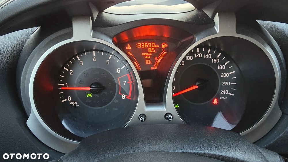 Nissan Juke 1.2 DIG-T N-Connecta EU6 - 13