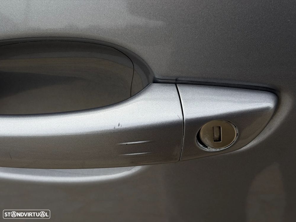Peugeot 3008 HDi 160 Auto Allure - 27