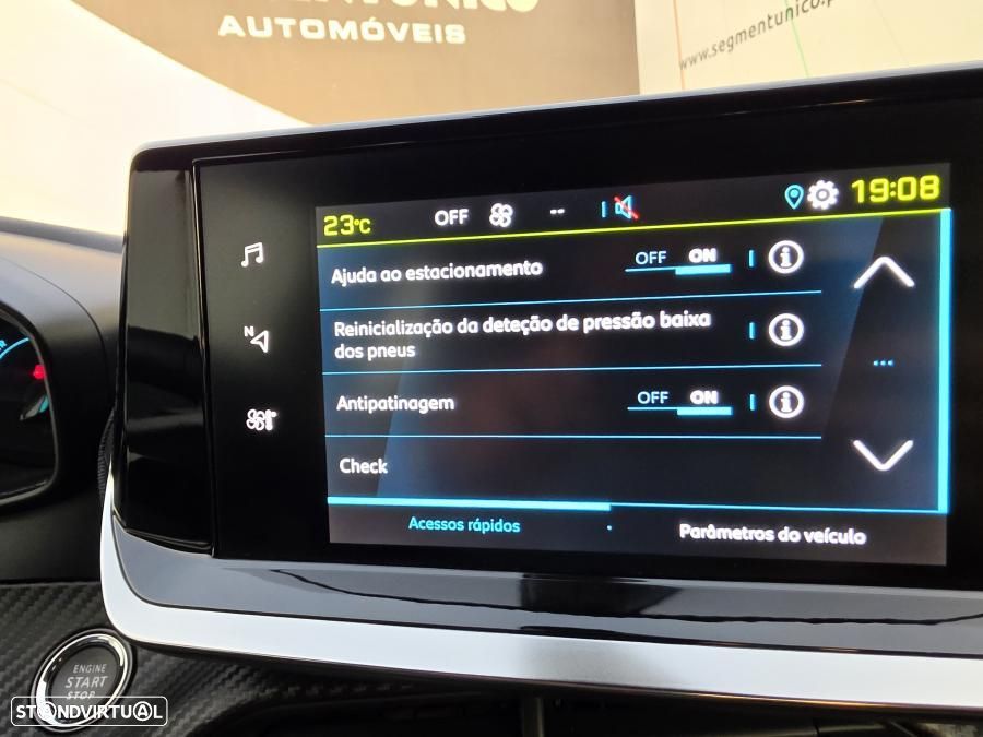 Peugeot e-2008 50 kWh Active Pack - 32