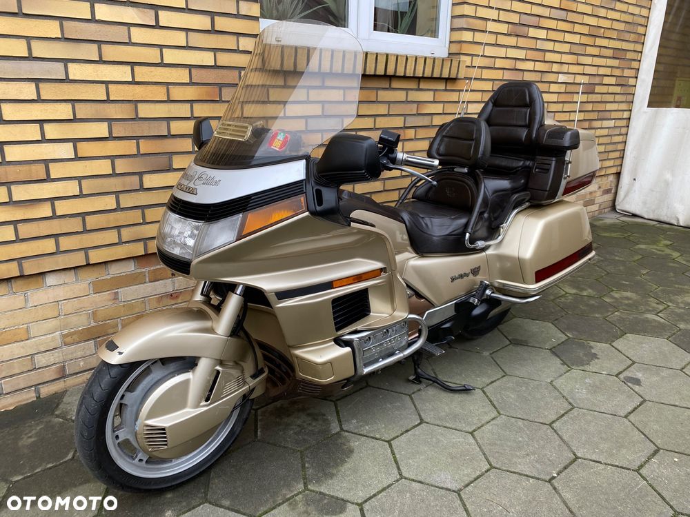 Honda GL - 6