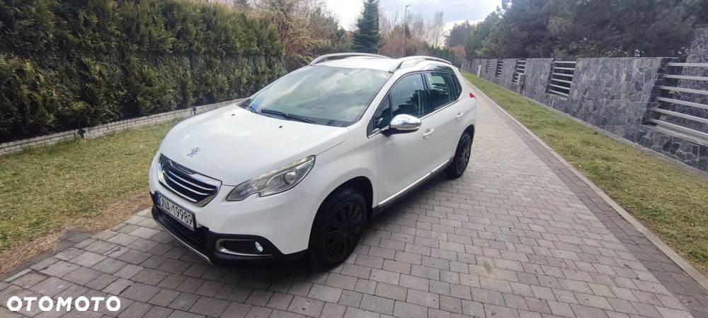 Peugeot 2008 1.6 e-HDi Allure S&S - 3