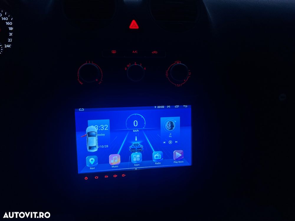 Volkswagen Caddy - 12