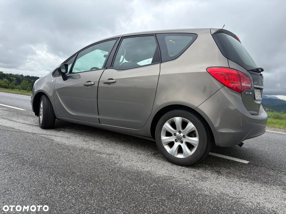 Opel Meriva 1.7 CDTI Cosmo - 9