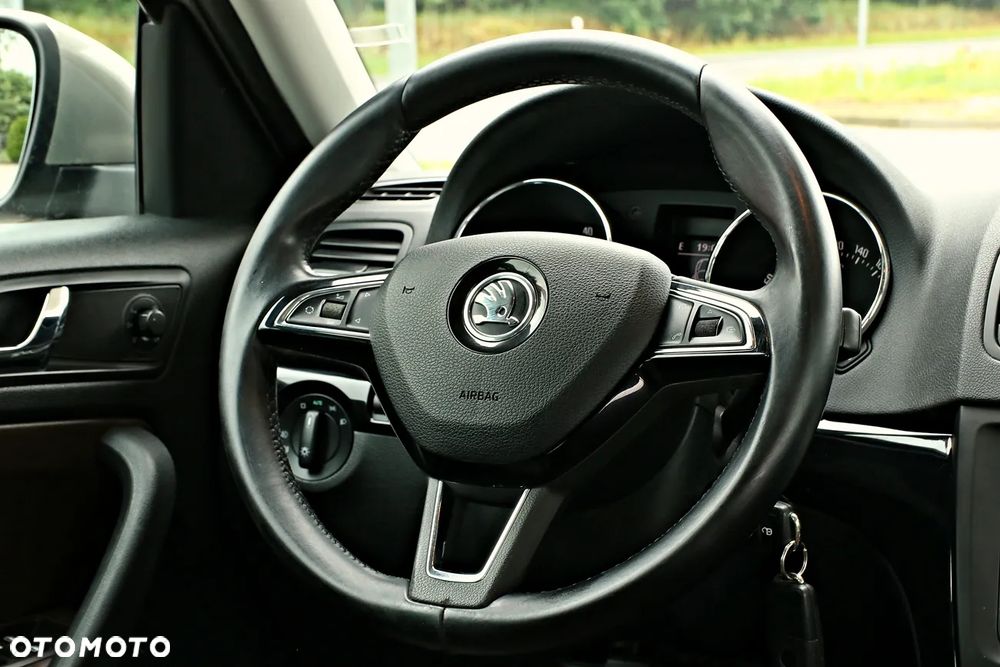 Skoda Yeti 1.4 TSI 4x2 L&K DSG - 24