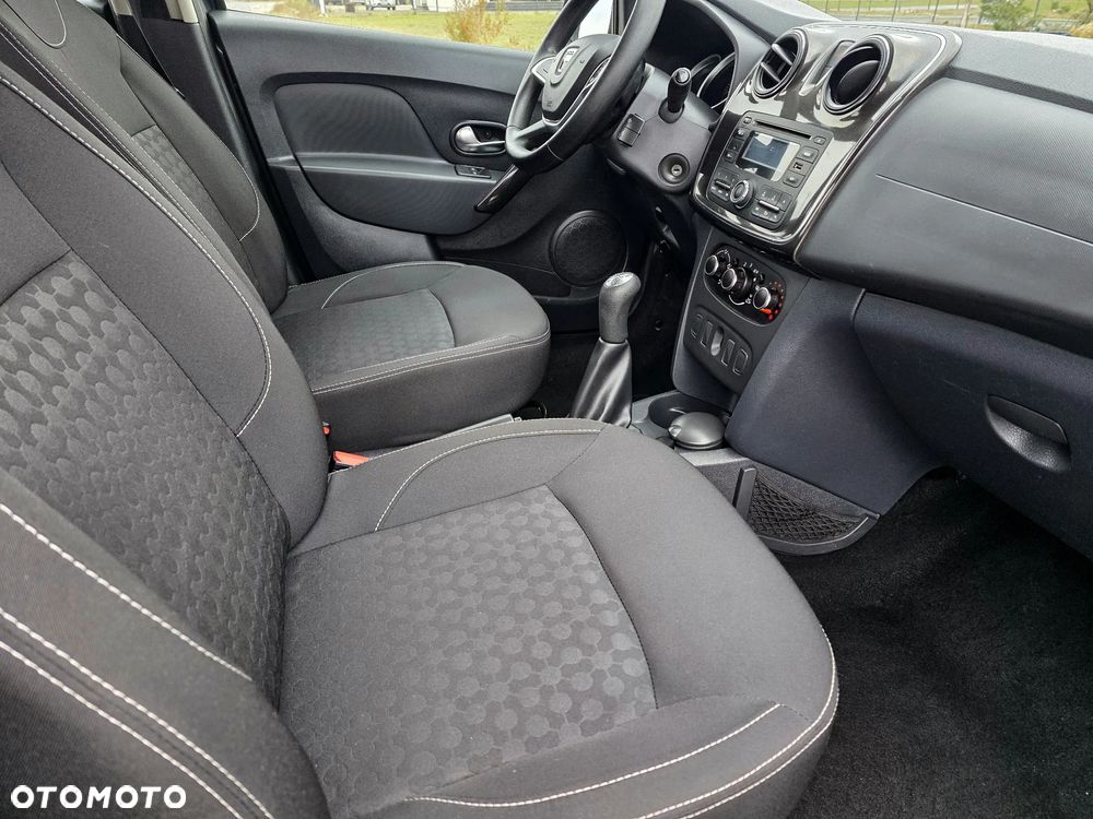 Dacia Sandero SCe 75 Essential - 3