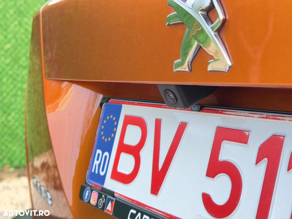 Peugeot 2008 PureTech 100 Allure - 23