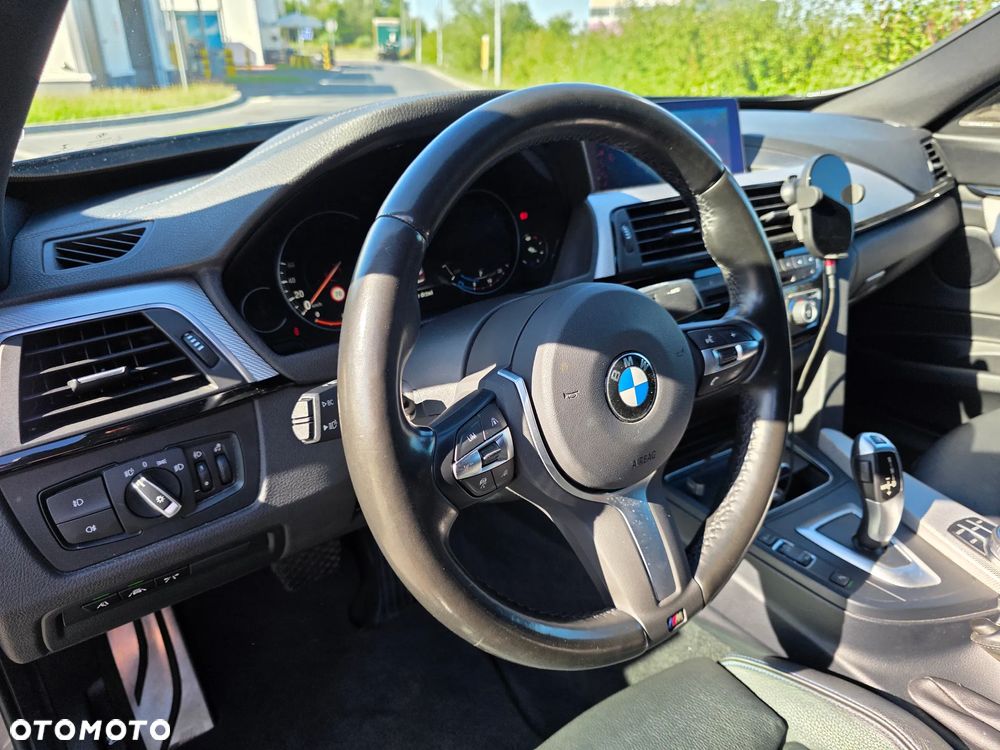 BMW 3GT 320i xDrive M Sport - 11