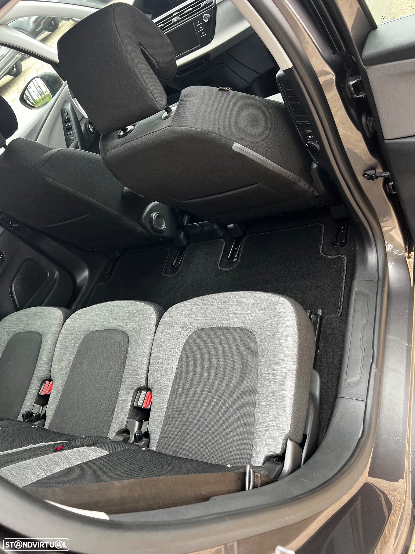 Citroën Grand C4 Spacetourer 1.5 BlueHDi Feel Business EAT8 - 14