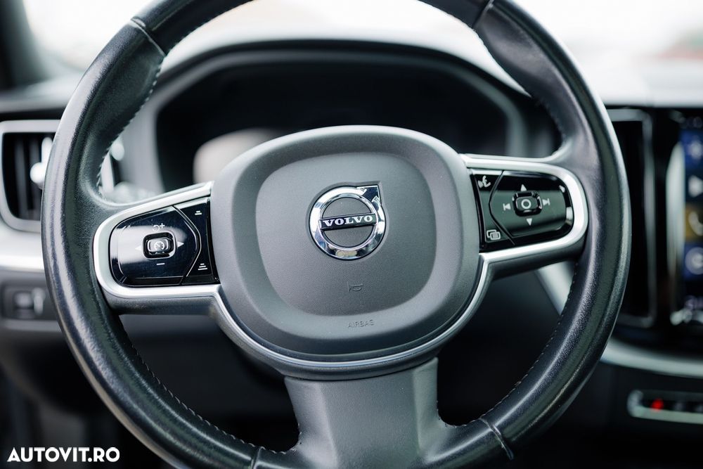 Volvo XC 60 B4 D AWD Geartronic Inscription - 25