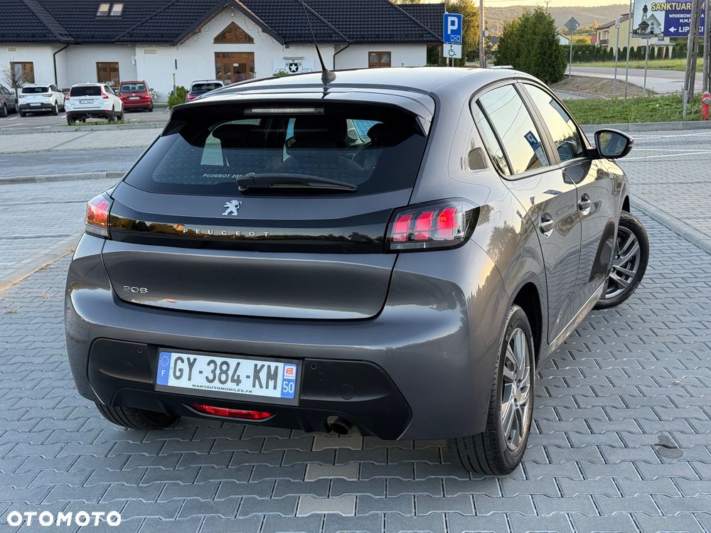 Peugeot 208 - 14