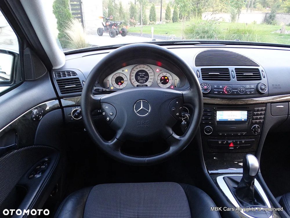 Mercedes-Benz Klasa E - 28