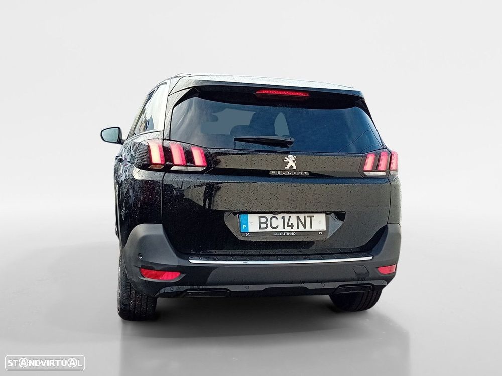 Peugeot 5008 1.2 PureTech Allure Pack — photo 4