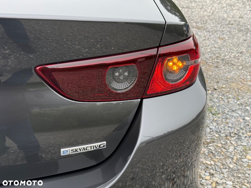 Mazda 3 - 8