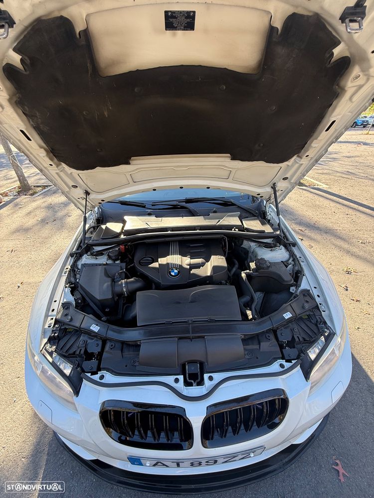 BMW 320 d Coupe Edição M - 7