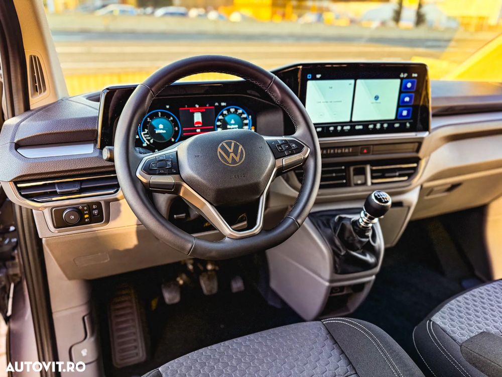 Volkswagen Caravelle - 12