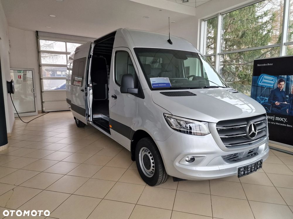 Mercedes-Benz Sprinter - 1