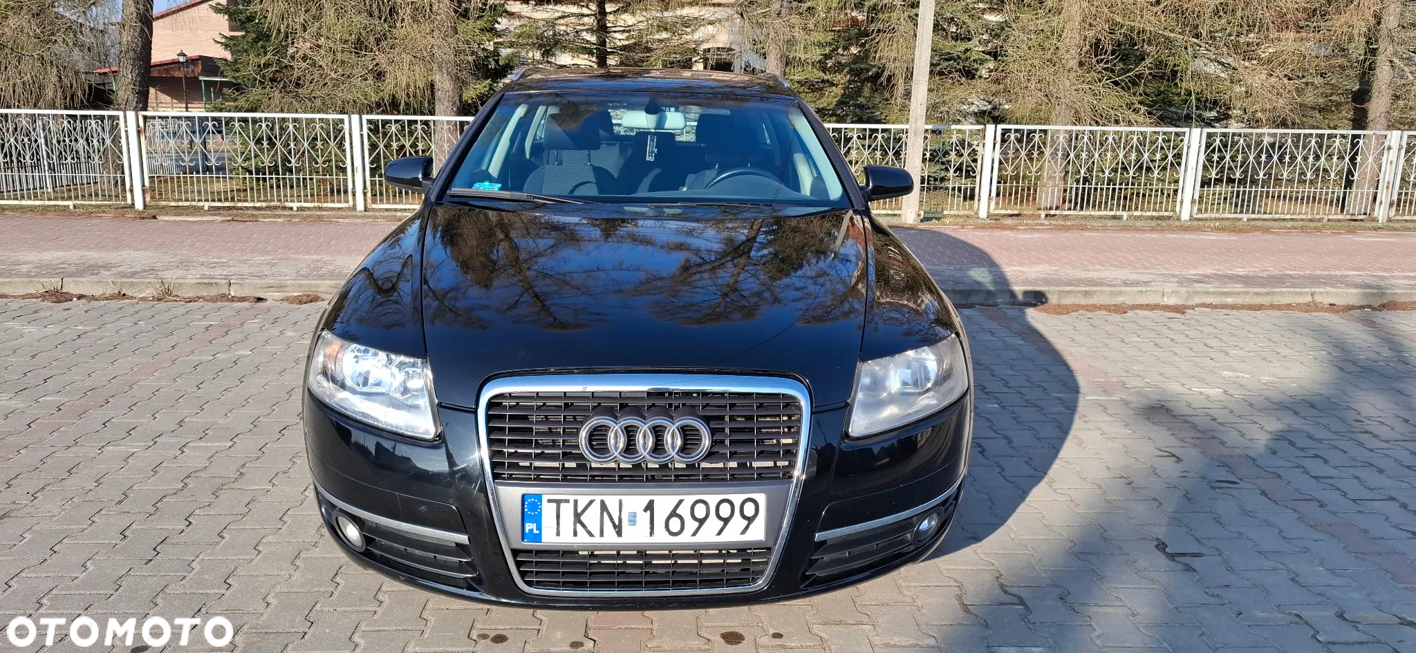 Audi A6 2.4 - 4