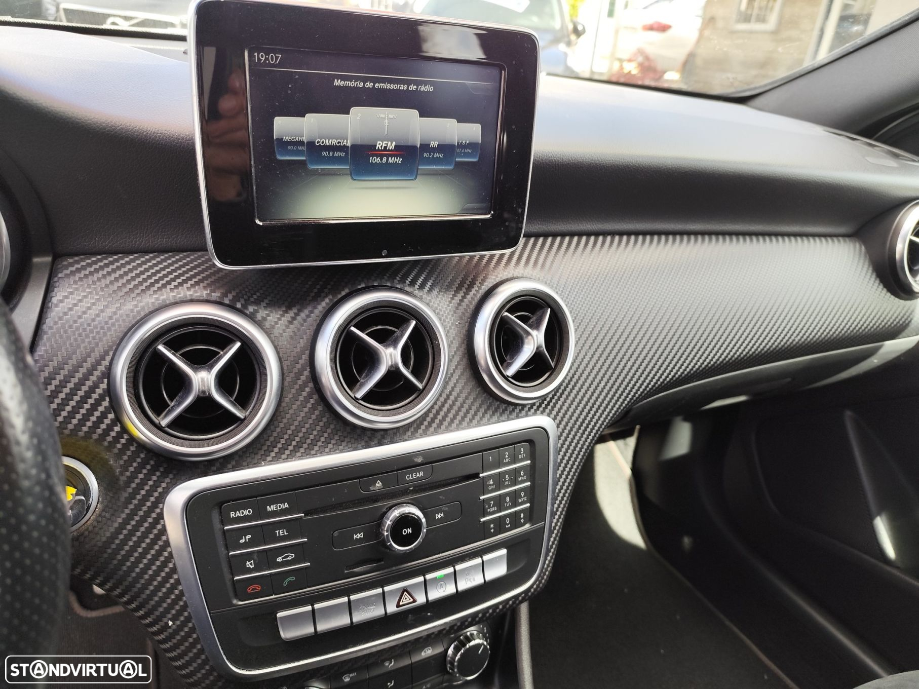 Mercedes-Benz A 200 d AMG Line - 12