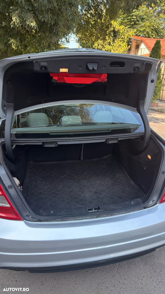 Mercedes-Benz C 280 4-Matic - 13