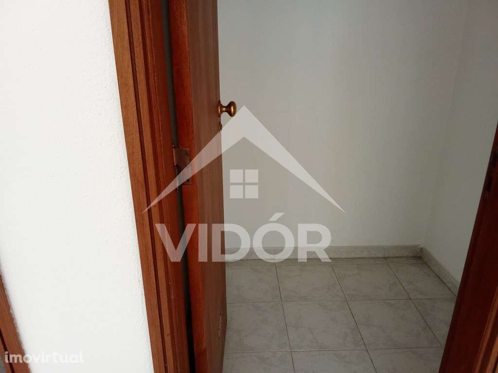 Loja com 30 m² no Mercado Municipal da Baixa da Banheira - Grande imagem: 3/8