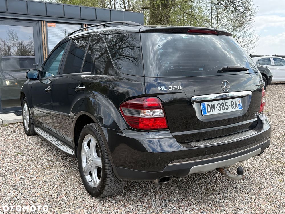 Mercedes-Benz ML 320 CDI 4Matic 7G-TRONIC Edition 10 - 9