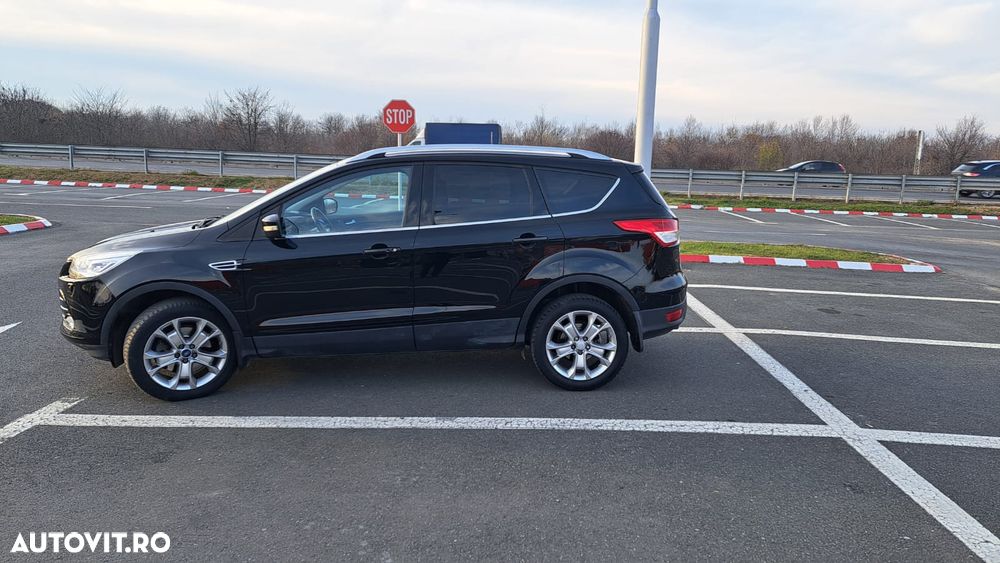 Ford Kuga 2.0 TDCi 4WD Powershift Titanium - 2