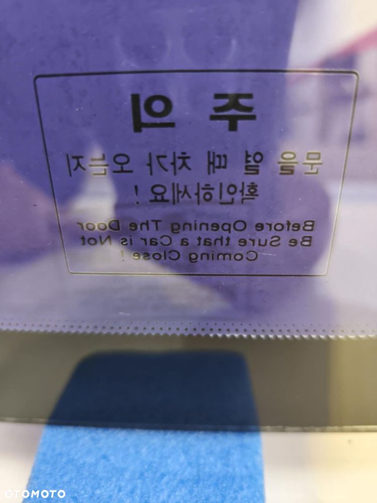 Szyba tylna karoseryjna prawa KIA CARNIVAL 1999-2006 MINIVAN - 4