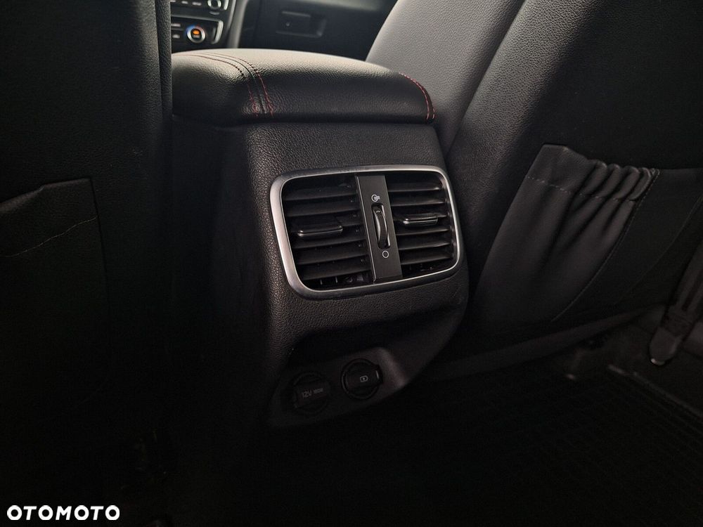 Kia Optima 1.6 T-GDI GT Line DCT - 40