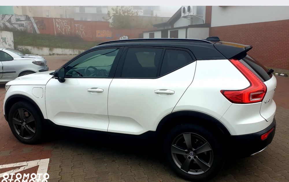 Volvo XC 40 T5 Plug-In Hybrid R-Design - 24