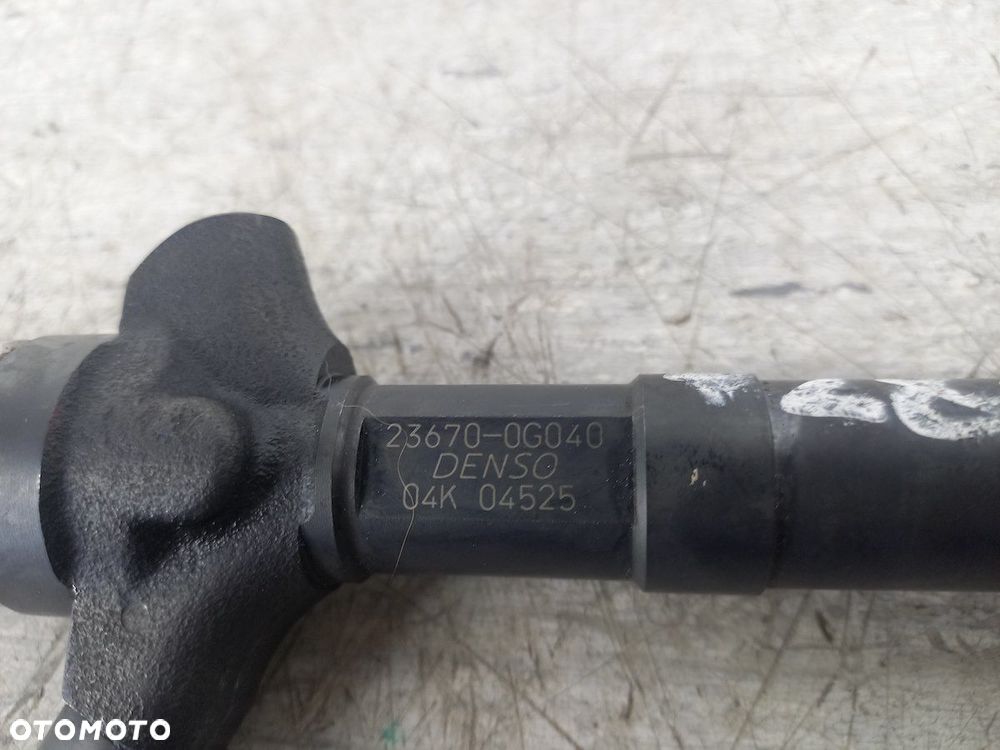 WTRYSKIWACZ TOYOTA AVENSIS II T25 23670-0G040 DENSO 2.0 D-4D - 4