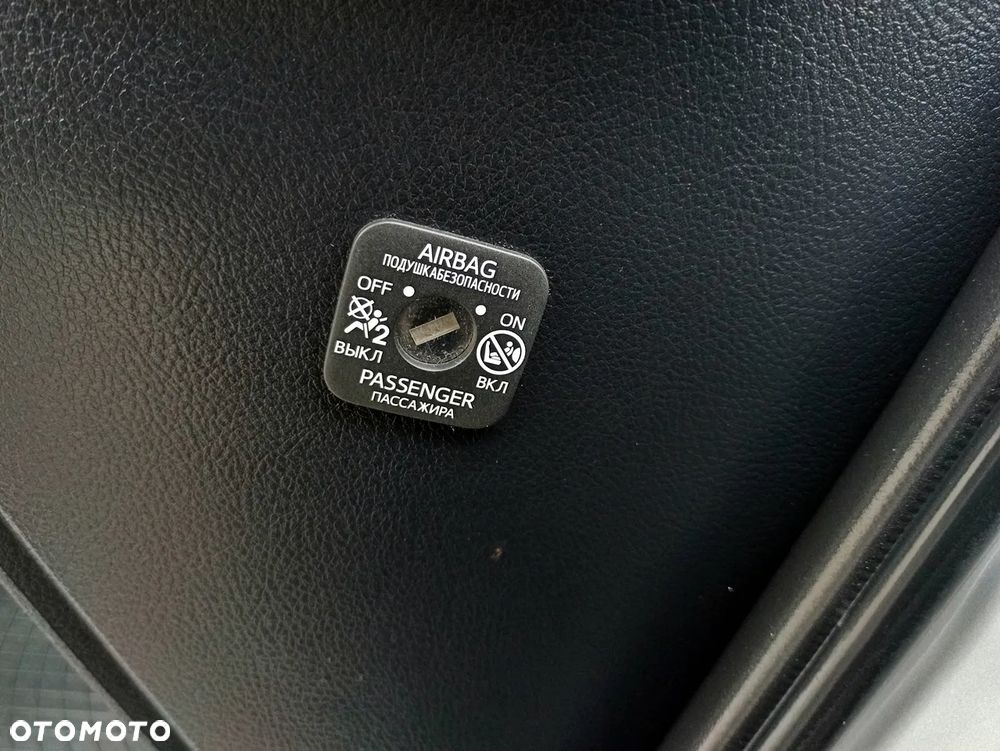 Toyota Auris 1.4 D-4D Business Edition - 38